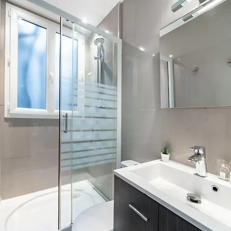 Апартаменты Idealement Situe - Palais Miramar